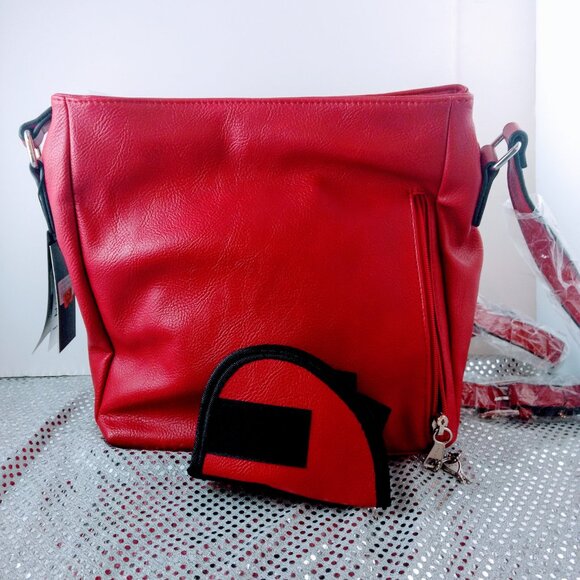 Jesse James Concealed Carry Crossbody - Picture 4 of 7